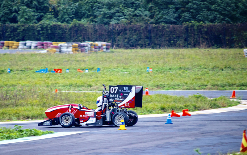 捷配PCB助力湖南大學(xué)睿速賽車隊