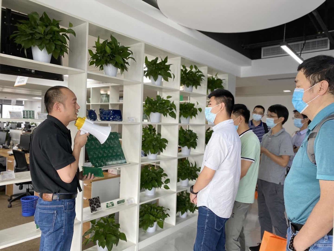 參觀公司2.jpg